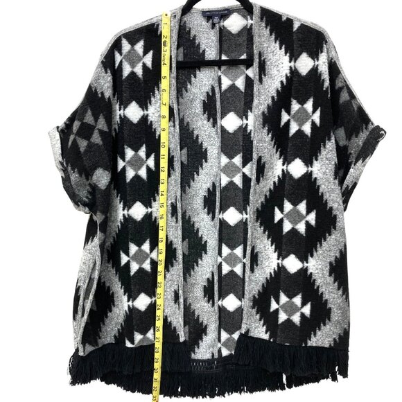 American Eagle Open Cardigan Wrap, Size Medium, Southwestern Aztec‎ Geometric - Picture 7 of 11